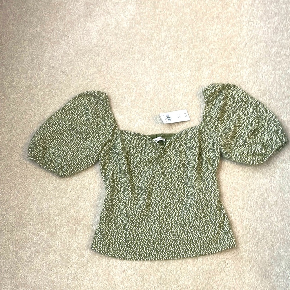 NWT Abercrombie & Fitch short sleeve shirt